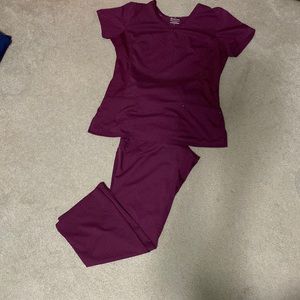 NURSING SCRUBS SET